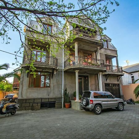 Nana'S Guesthouse Batumi Eksteriør bilde