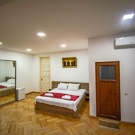 Nana'S Guesthouse Batumi Eksteriør bilde